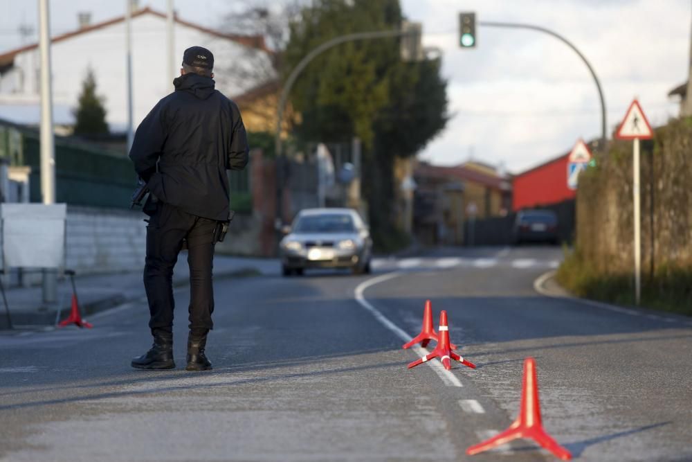 Control de la Policía Nacional en Avilés