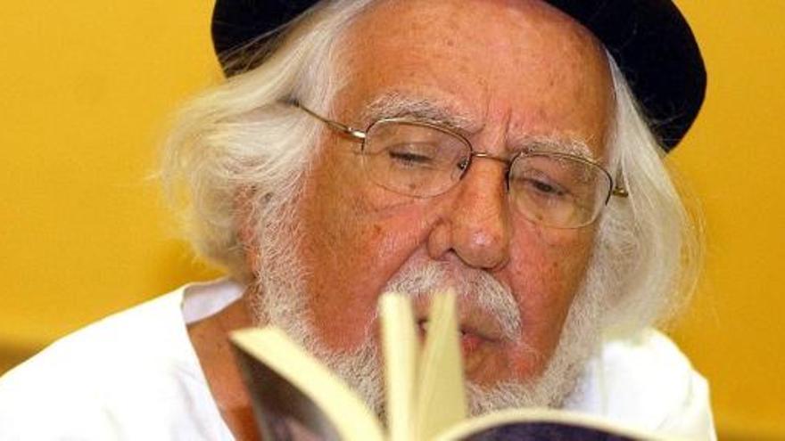 Ernesto Cardenal gana el Premio Reina Sofía de Poesía