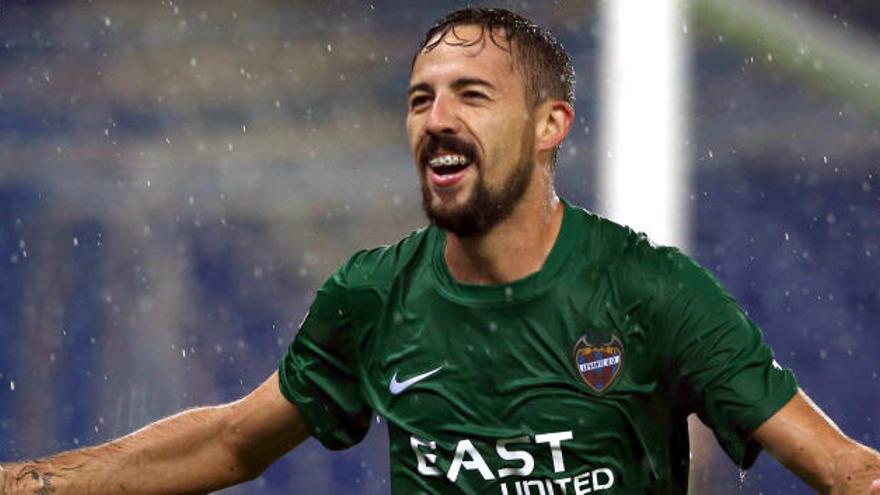 Morales celebra su gol ante el Espanyol.