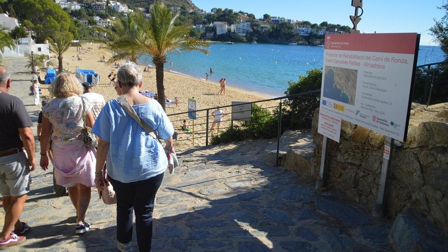 Roses estrenarà per Setmana Santa el tram renovat del camí de ronda