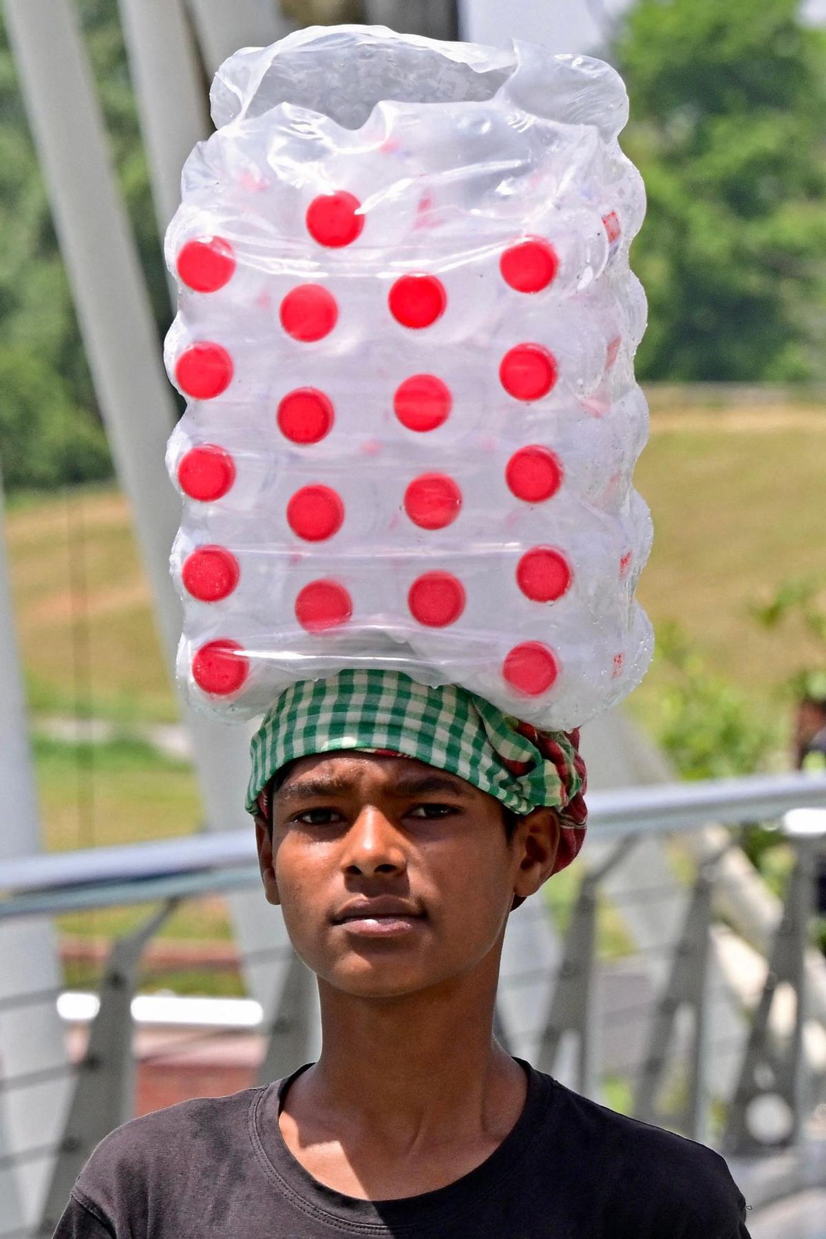 Intensa ola de calor en Bangladés