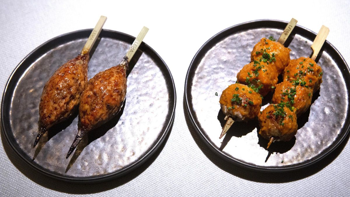 Los 'yakitori' de Leña Barcelona.