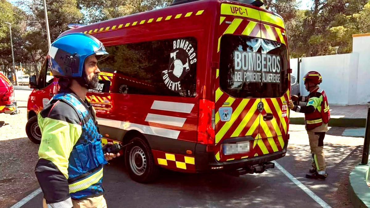 Bomberos del Consorcio del Poniente.