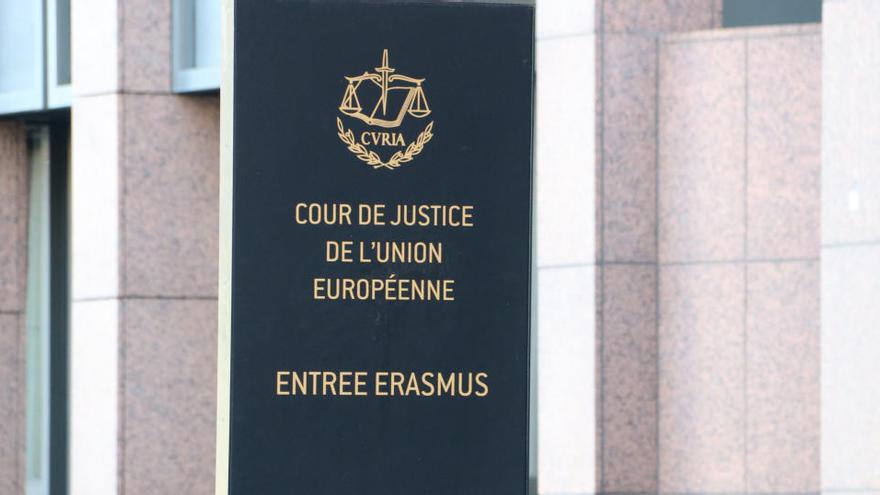 Cartell del Tribunal de Justícia de la UE (TJUE) a Luxemburg