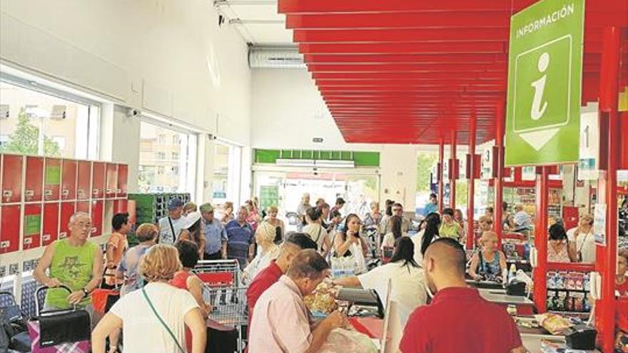 Deza Calidad inaugura su nuevo supermercado en el Sector Sur