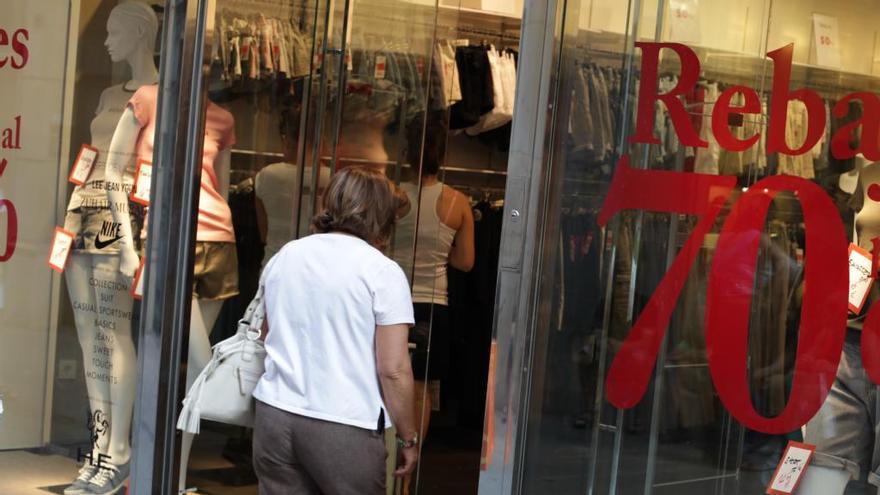 Els sindicats volen horaris comercials raonables.