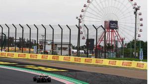 Verstappen, durante los primeros libres en Suzuka