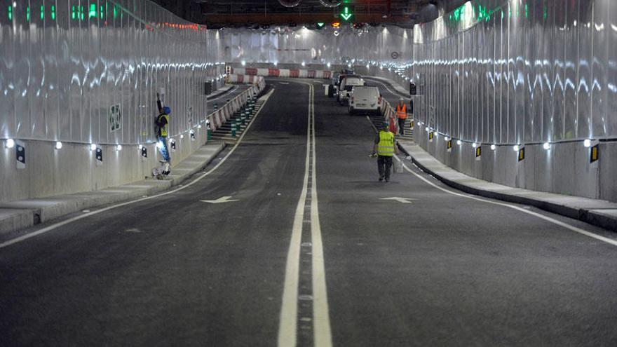 Puesta a punto del nuevo tramo del túnel que entrará en funcionamiento en octubre.