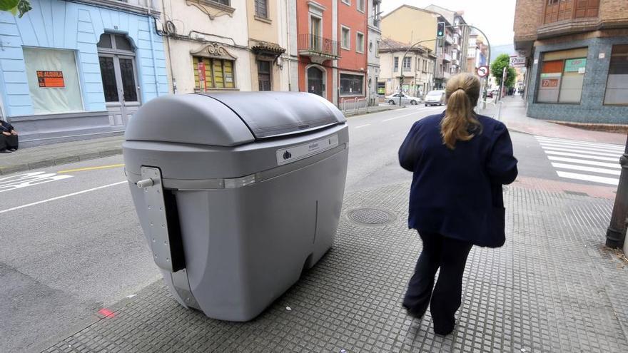 Uno de los contenedores instalados en Sotrondio.