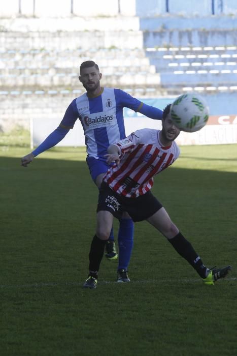 El partido entre el Real Avilés y el Siero, en imágenes