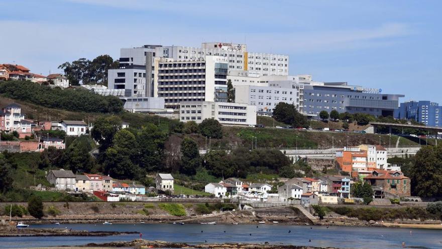 Vista del Hospital Universitario de A Coruña.