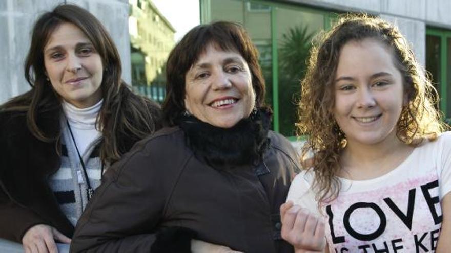 Judith Goldman, Teresa Ponce y Alba María Samper -madre, profesora y estudiante- debatieron sobre el estado de la enseñanza en la Región