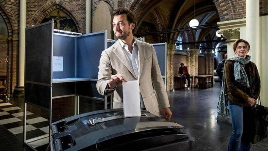 El holandés Baudet abre la carrera populista de las europeas