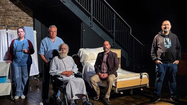 Un momento previo a la representación en el Cervantes Theatre. | INFORMACIÓN