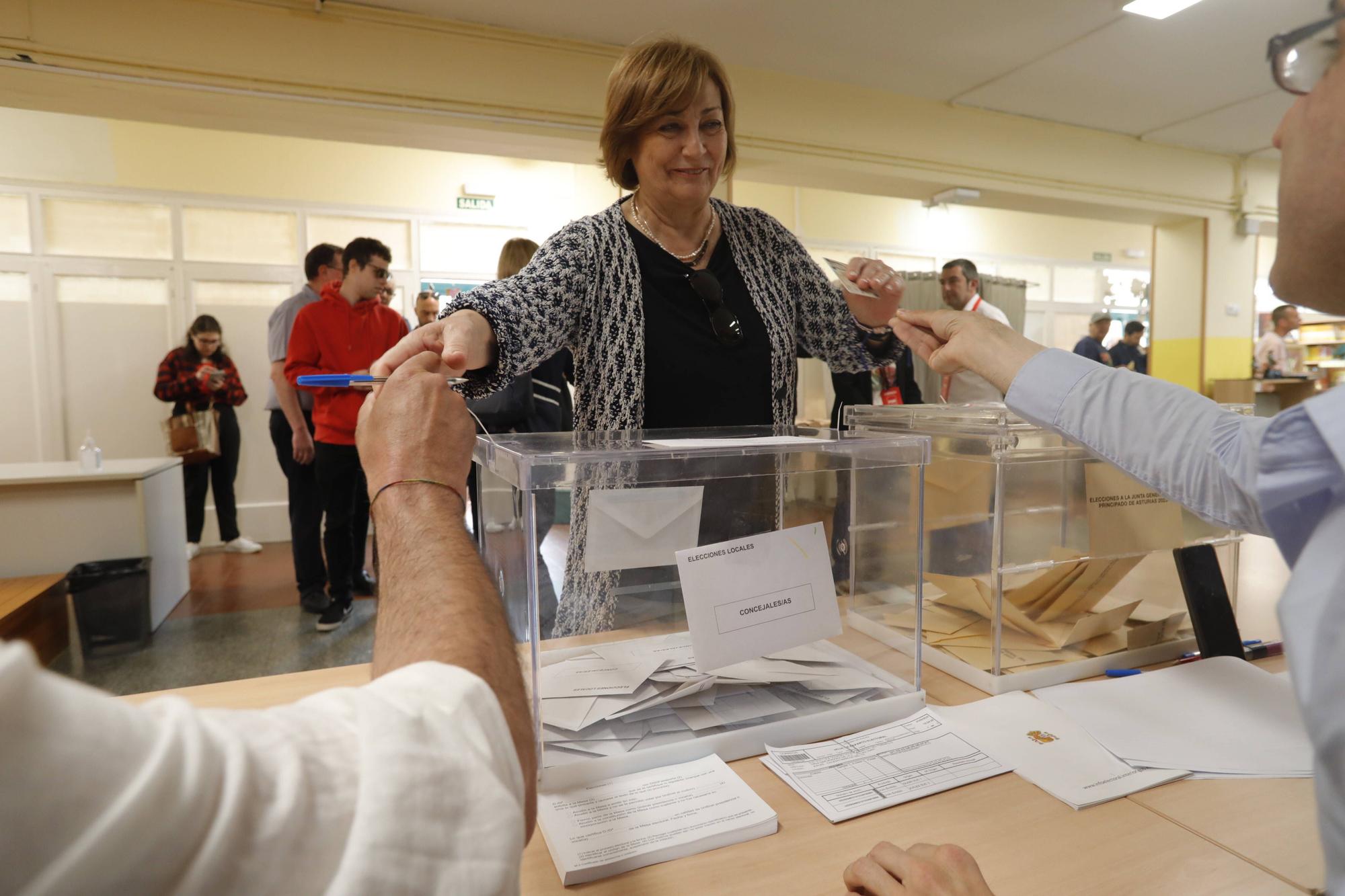 Las mejores imágenes de la jornada electoral del 28M en Asturias