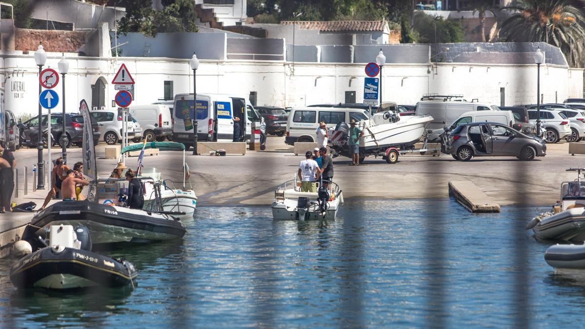 Archivo - Una rampa en el puerto interior de Ciutadella.