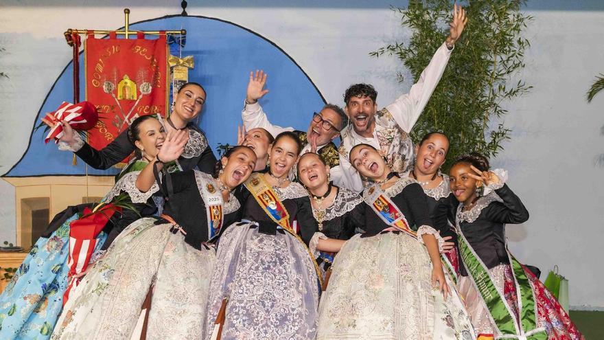 Así vive Torrellano Bajo sus fiestas tras la imposición de bandas