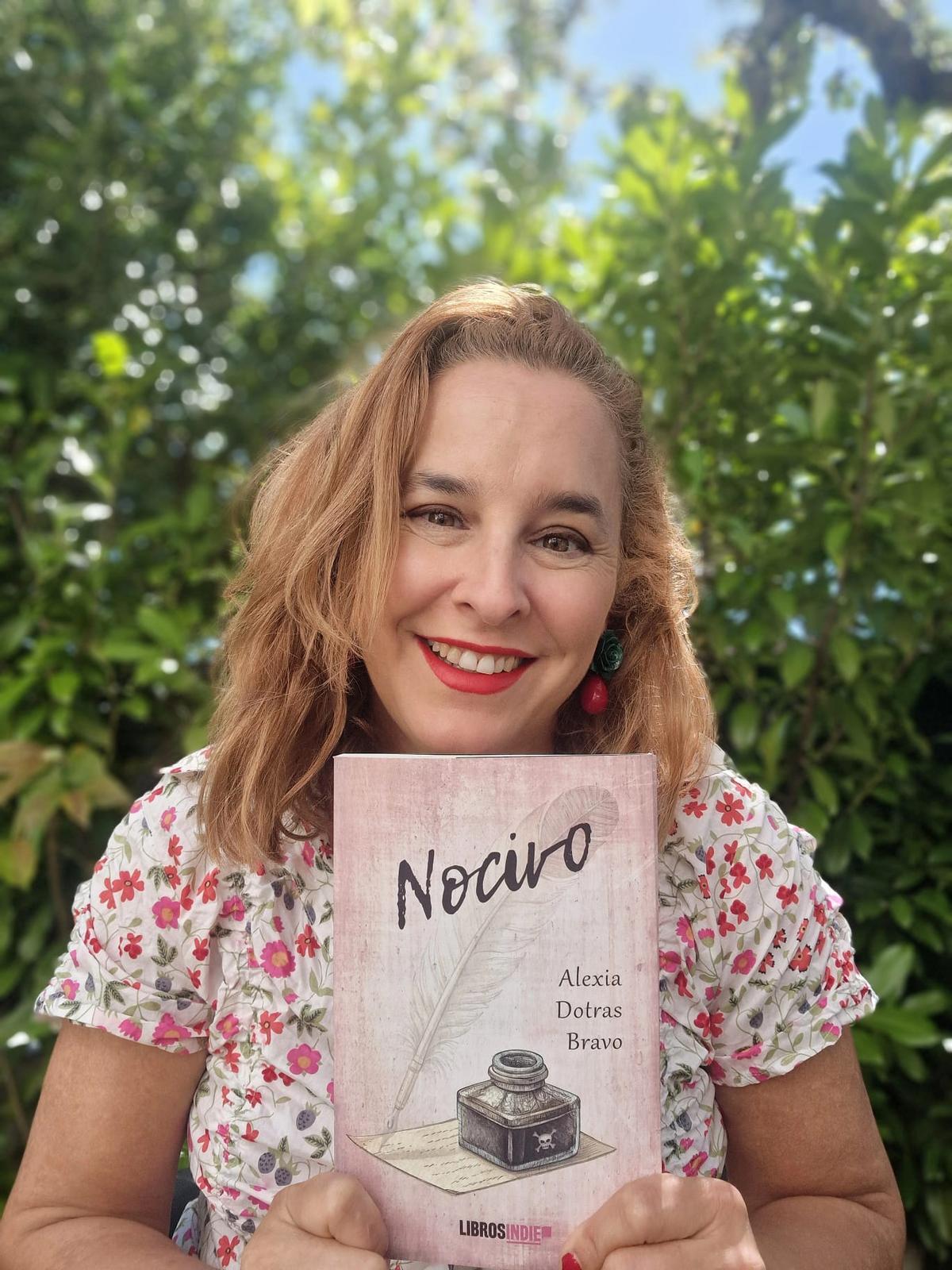 Alexia Dotras, con su última novela.