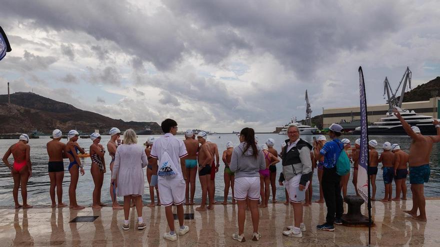 Todas las imágenes del evento previo a la travesía de adultos de Cartagena
