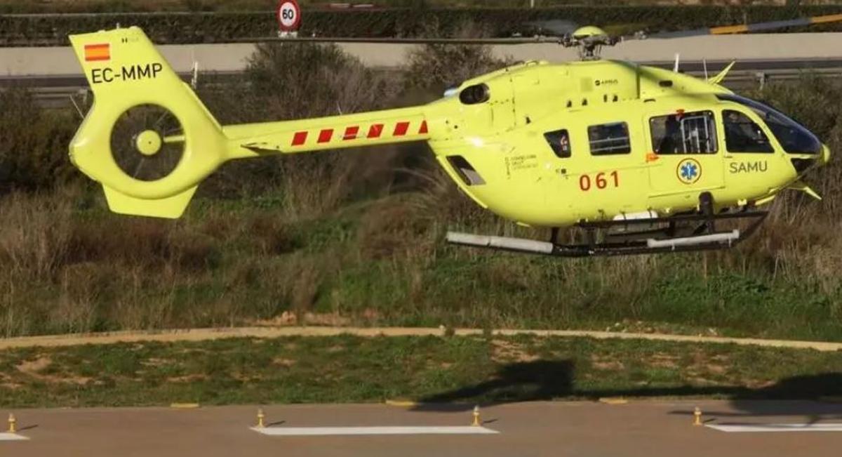 Un joven herido crítico tras precipitarse desde un tercer piso en Sant Antoni