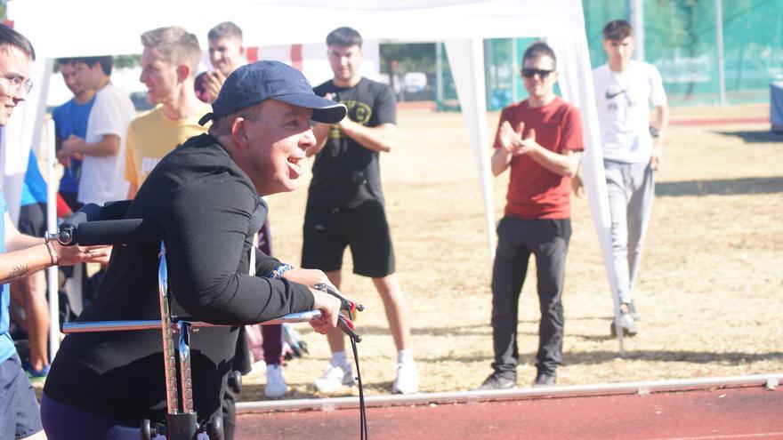 Estudiantes de Vallada y Petrer &quot;fabrican&quot; andadores deportivos con la colaboración de Aspromivise