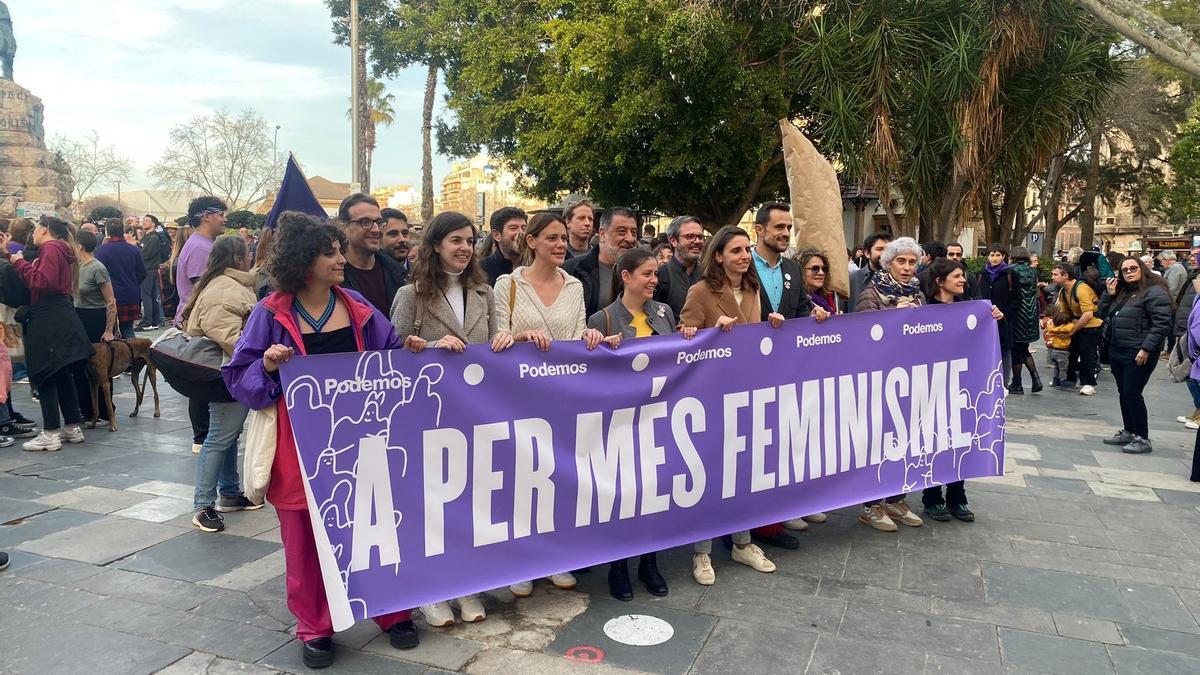 Cargos de Podemos, en el inicio de la manifestación del 8-M