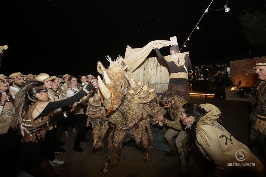 Suelta de la Mussona en el Carnaval de Águilas