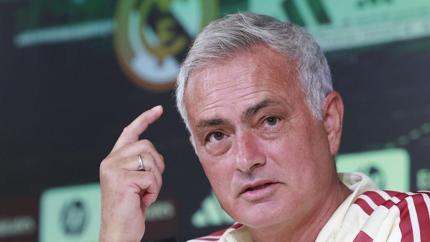 Mourinho pide el Balón de Oro para Mbappé, sin mencionarle: "No puedes darlo por ganar la Champions o el Mundial"