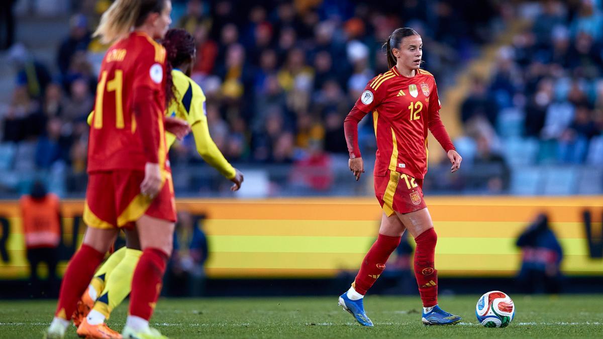 Clara Serrajordi debutó con 17 con la absoluta en la vuelta de las semifinales de la Nations League en Suecia