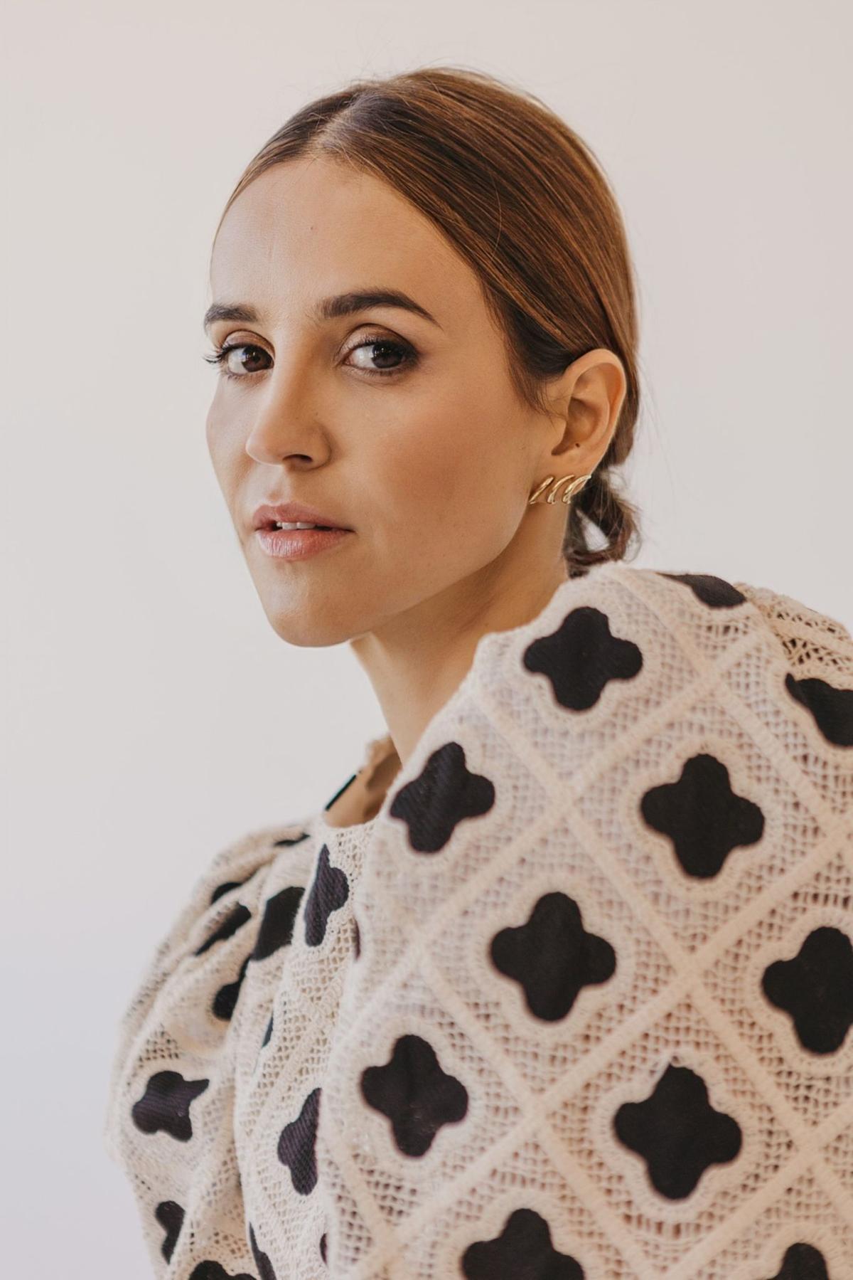 Virginia Pozo, con un top de la nueva colección de Coosy.