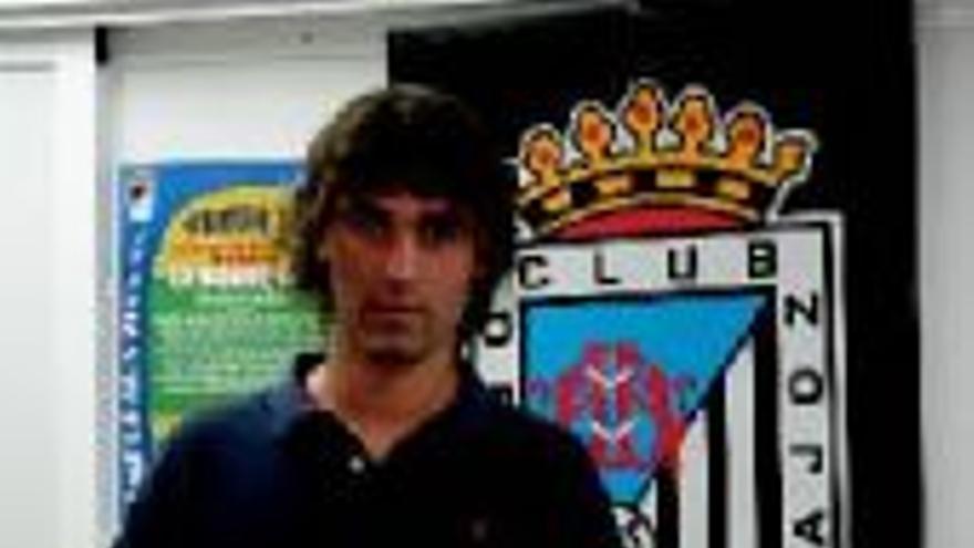 Juanpe llega al Badajoz para &quot;estar en la liguilla&quot;