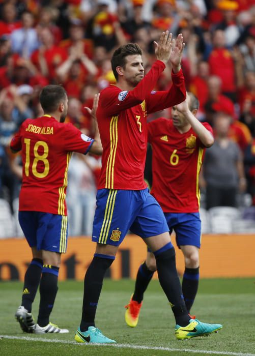 Spain v Czech Republic - EURO 2016 - Group D