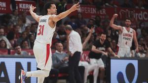 Jenkins celebra uno de sus seis triples frente al Casademont Zaragoza.