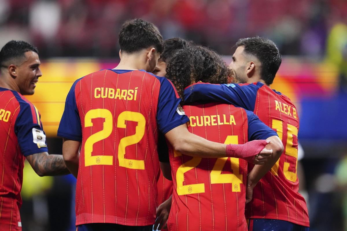 Los jugadores de la selección española celebrando uno de los goles ante Arabia Saudí en el Mundial 2026.