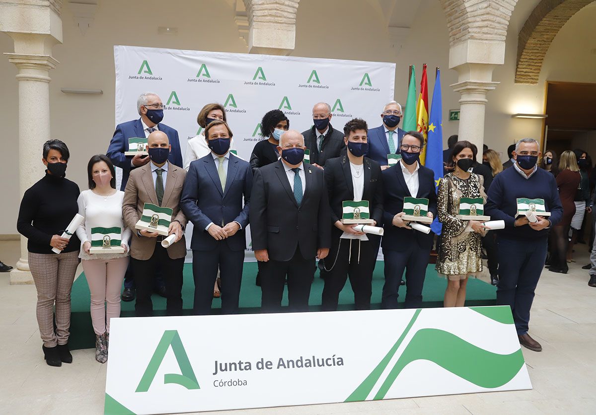 En imágenes la entrega de Banderas de Andalucía en Córdoba