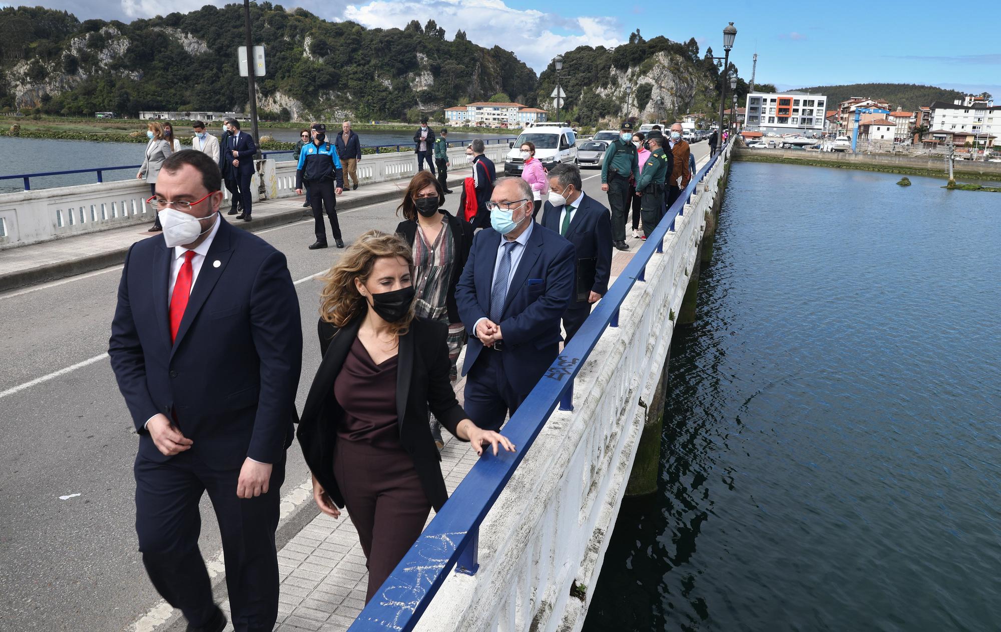 EN IMÁGENES: Así fue la visita de la ministra de Transportes, Raquel Sánchez, a Ribadesella