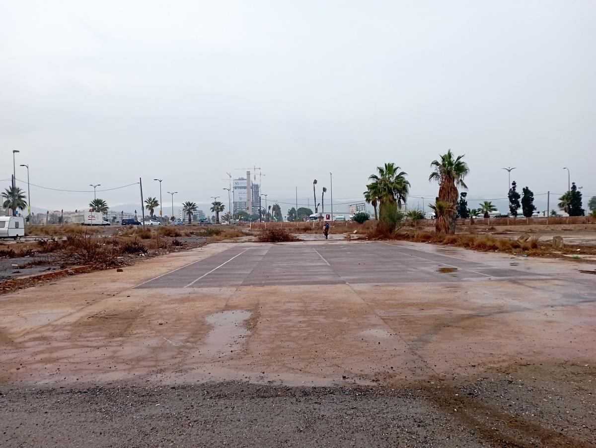 La pista de tenis.