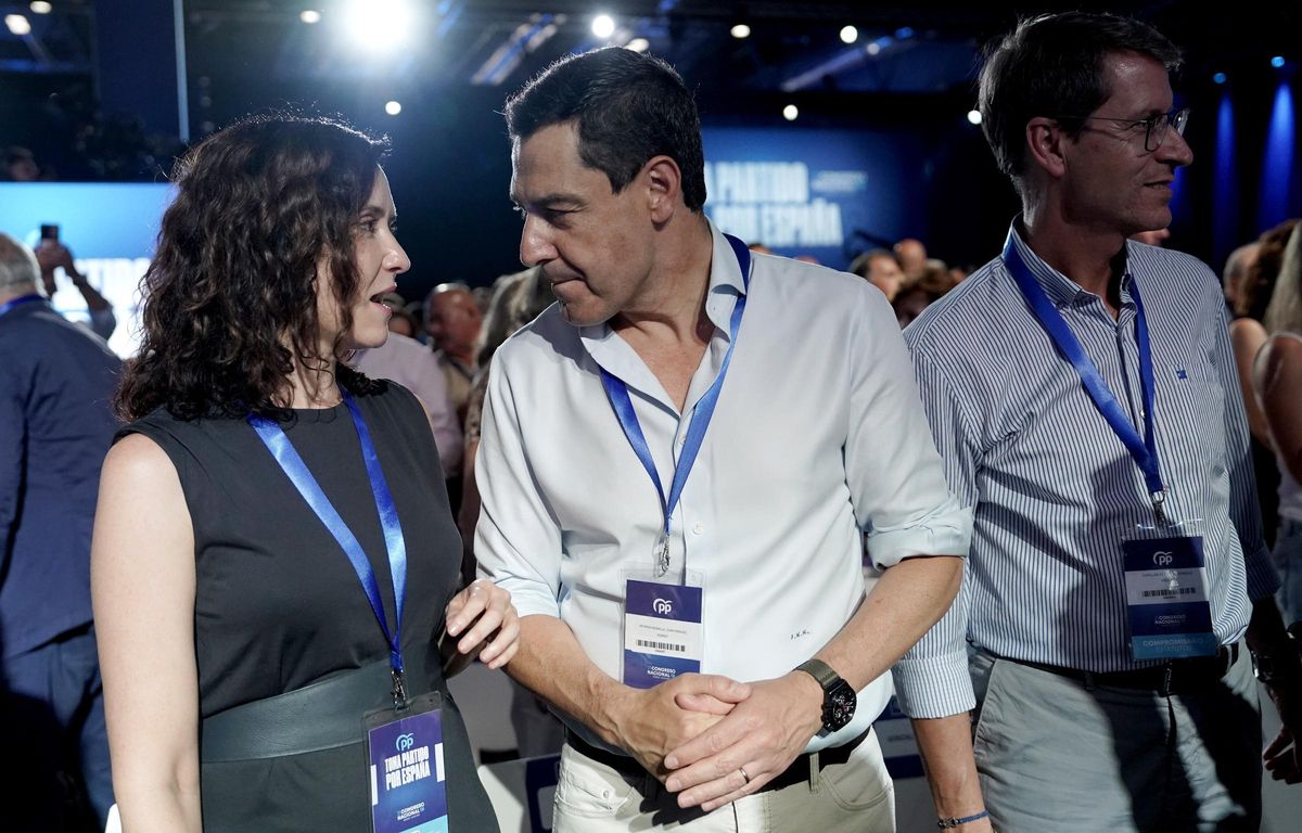 Díaz Ayuso y Juanma Moreno. Congreso Nacional del Partido Popular.