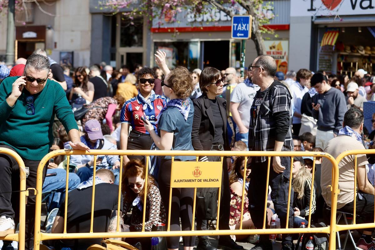 Búscate en la mascletà de hoy, 19 de marzo