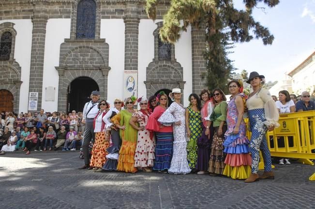 ROMERIA ROCIERA Y OFRENDA A LA VIRGEN