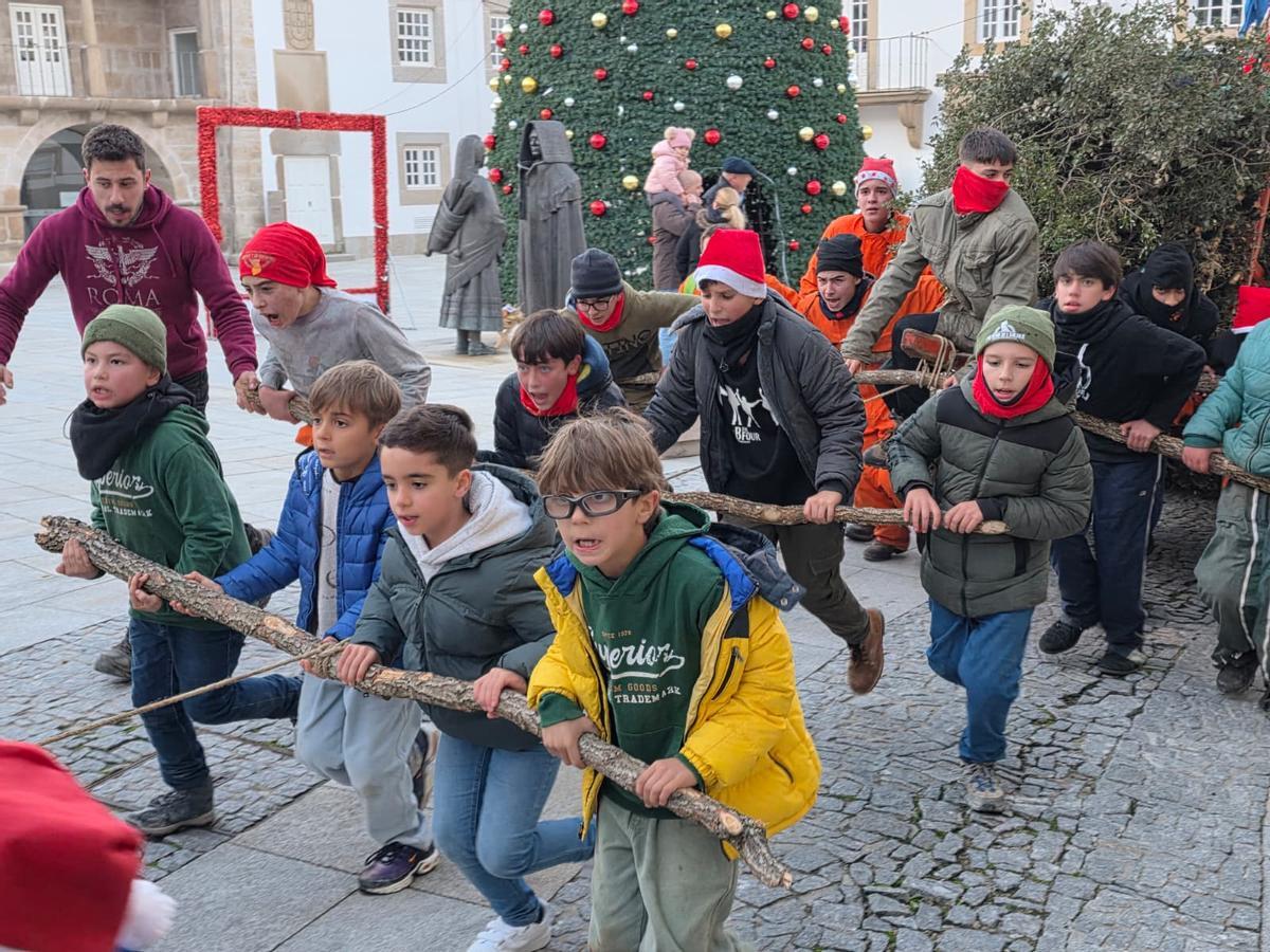 Fiesta de las "Hogueras del Gallo" en Miranda do Douro
