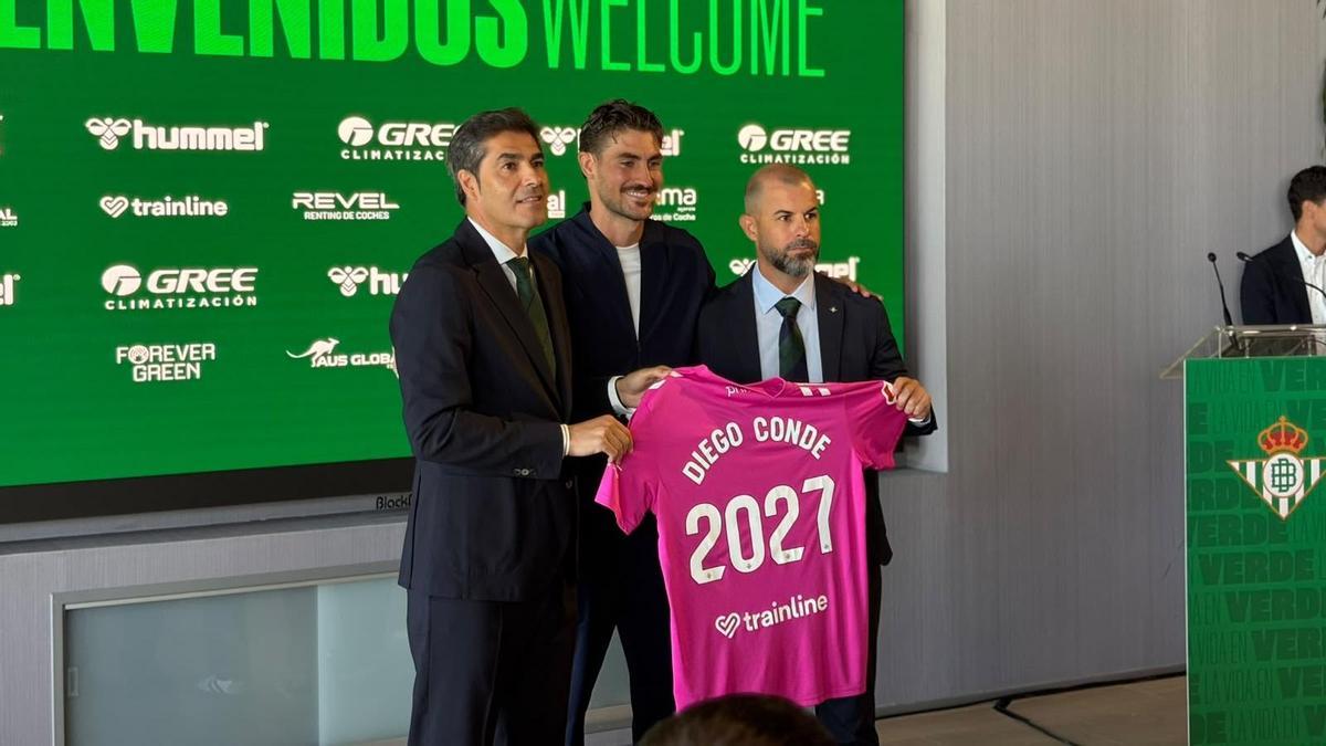 Manu Fajardo, sobre la posible vuelta de Ceballos: “El nombre de Dani está ahí, pero no me centro en ningún nombre propio”