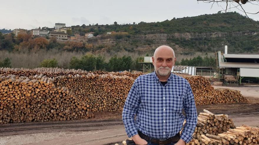 Joan Boix a les instal·lacions de Serradora Boix, a Puig-reig