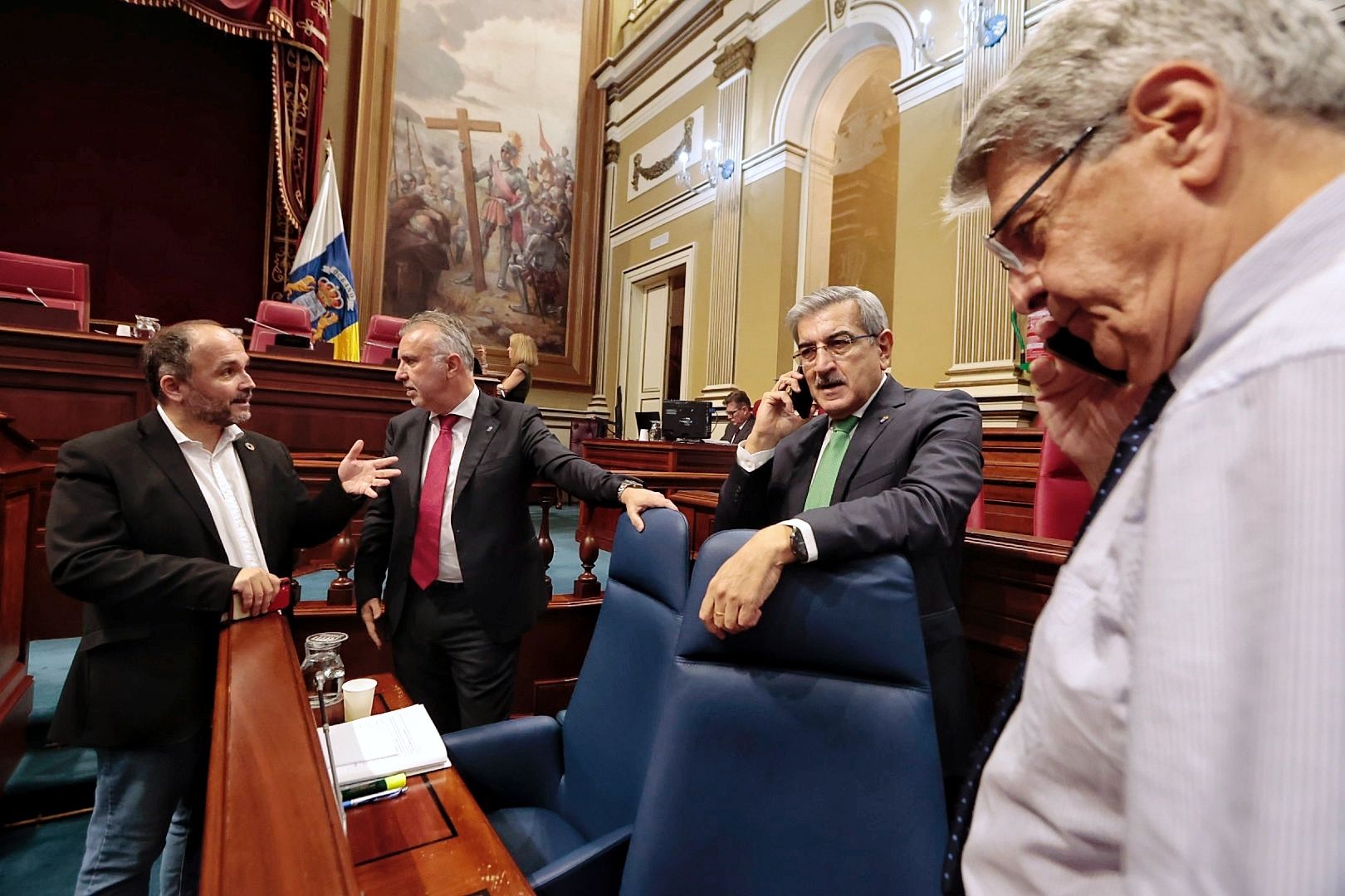 Pleno en el Parlamento de Canarias (12/12/22)