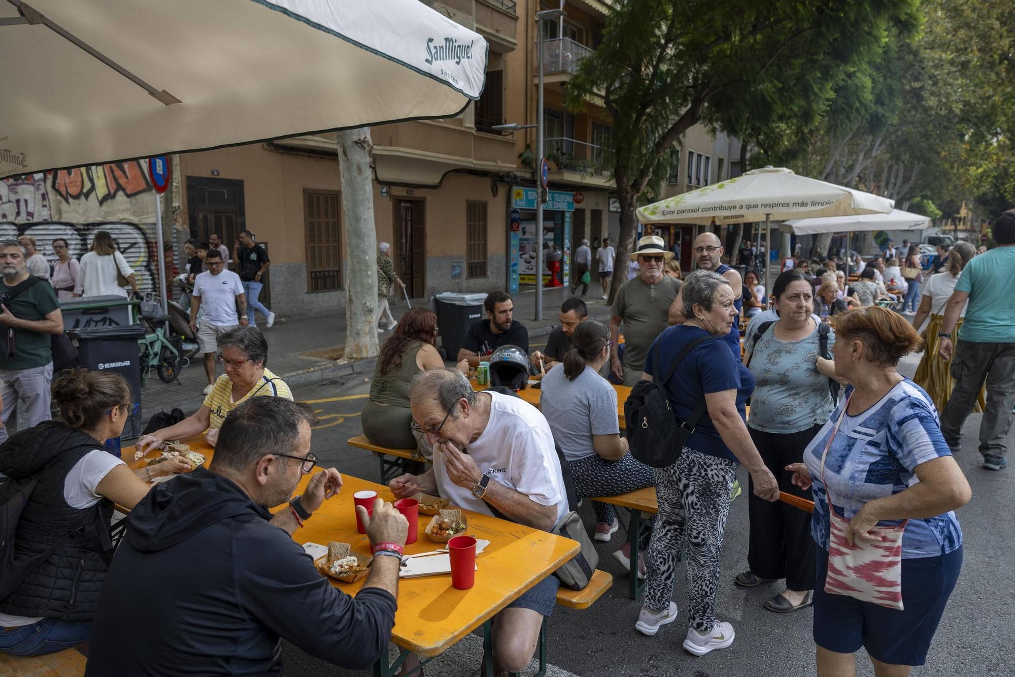 FOTOS | El éxito en la primera Fira del Variat en Palma desborda las previsiones de los restaurantes