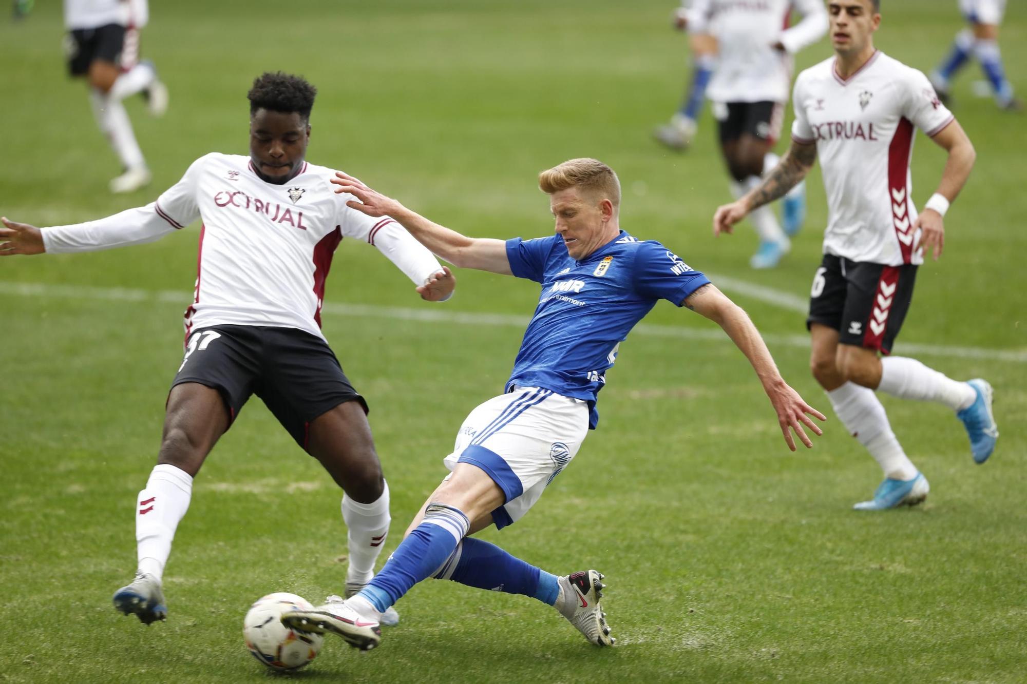 Real Oviedo - Albacete, en imágenes