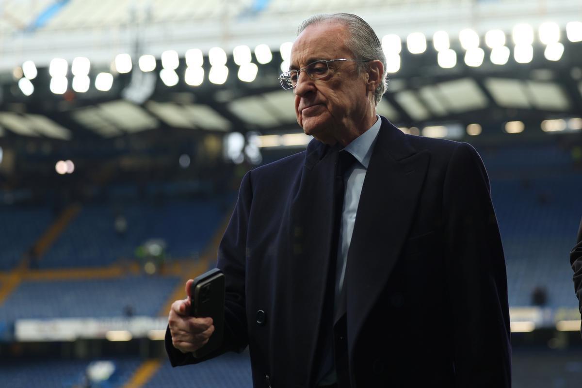 Florentino Pérez, en Stamford Bridge.