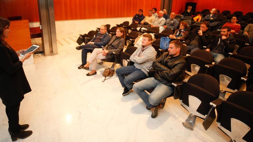 La primera presentación tendrá lugar el martes en la sala de plenos del Consell.