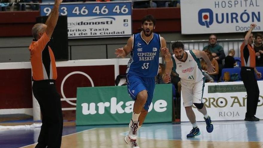 Dani Díez, en el encuentro de este fin de semana, ante el Sevilla de Berni Rodríguez.