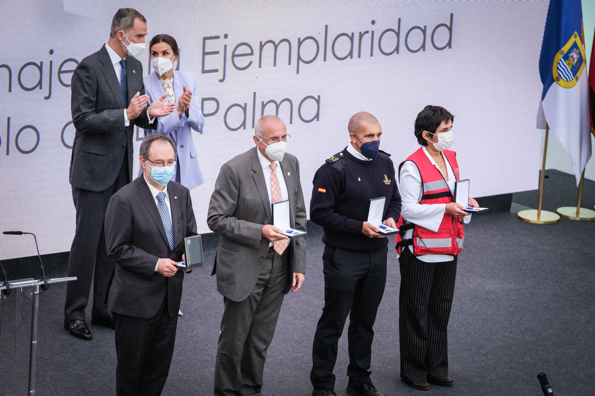 Visita del Rey y los presidentes de las comunidades a La Palma al acto de homenaje a los palmeros